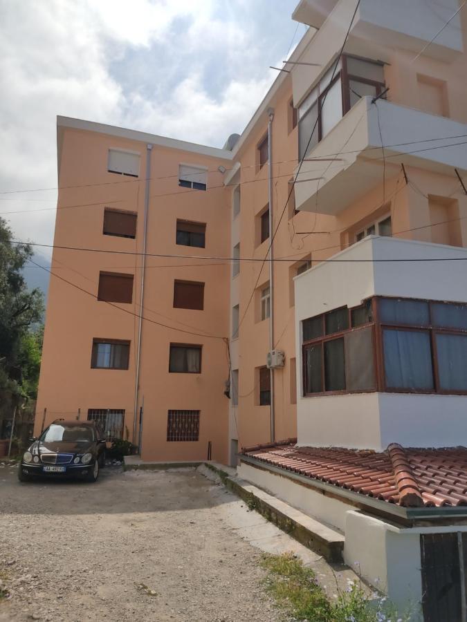 Ergi'S Bed & Breakfast Krujë Zewnętrze zdjęcie
