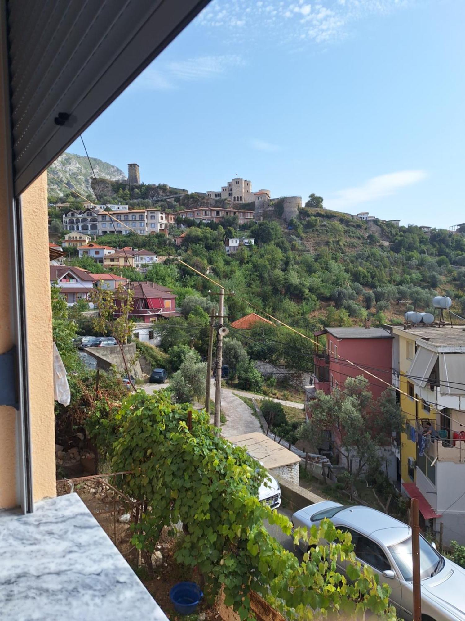 Ergi'S Bed & Breakfast Krujë Zewnętrze zdjęcie