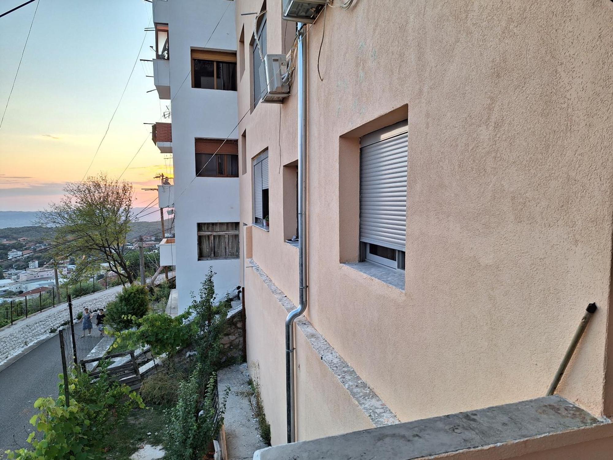 Ergi'S Bed & Breakfast Krujë Zewnętrze zdjęcie